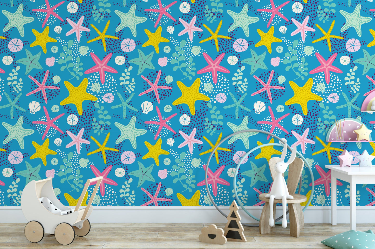 Pretty Starfish and Seaweed Underwater Wallpaper MW1113